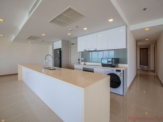 For rent 4 bed condo in Bang Lamung, Chonburi