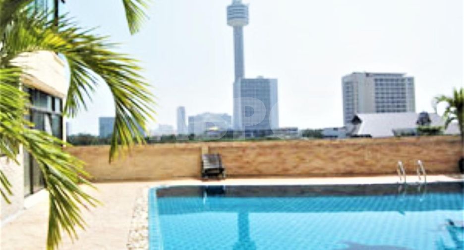 For rent and for sale 1 bed condo in Pratumnak, Pattaya