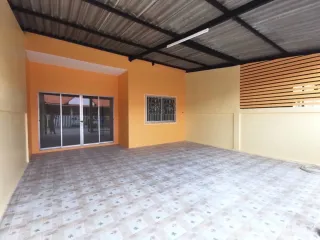 For sale 2 bed townhouse in Ban Bueng, Chonburi
