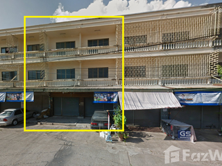 For sale 3 bed townhouse in Mueang Mukdahan, Mukdahan