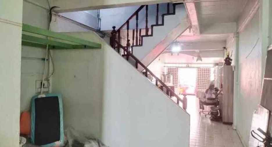 For sale 2 Beds townhouse in Mueang Nonthaburi, Nonthaburi