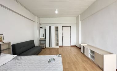 For sale 1 bed condo in Khlong Luang, Pathum Thani