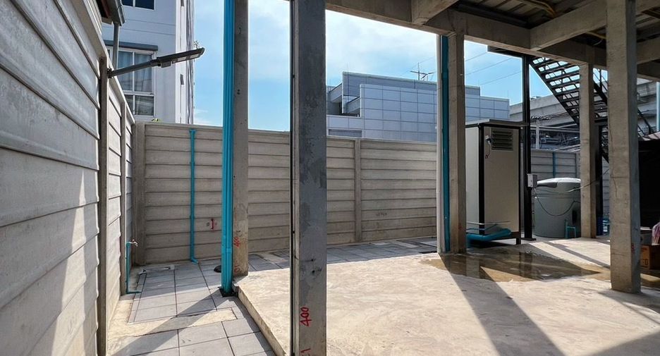For sale 4 Beds townhouse in Mueang Nonthaburi, Nonthaburi