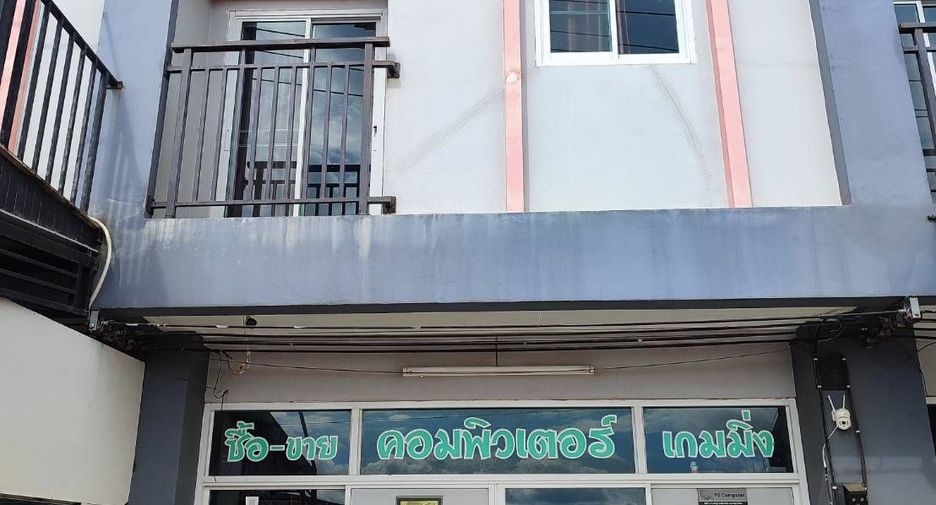 For sale 2 bed townhouse in Si Maha Phot, Prachin Buri