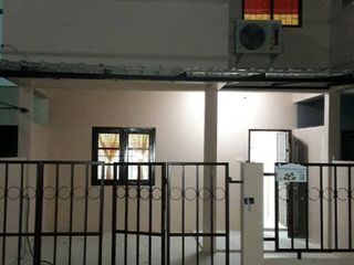 For rent 2 bed townhouse in Mueang Rayong, Rayong