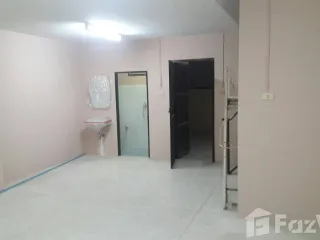 For rent 2 bed townhouse in Mueang Rayong, Rayong