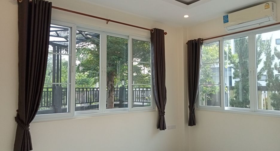 For sale 4 Beds house in Mueang Nong Khai, Nong Khai