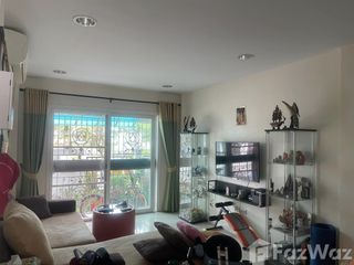 For sale 4 bed townhouse in Mueang Nakhon Si Thammarat, Nakhon Si Thammarat