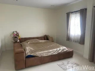 For sale 4 bed townhouse in Mueang Nakhon Si Thammarat, Nakhon Si Thammarat