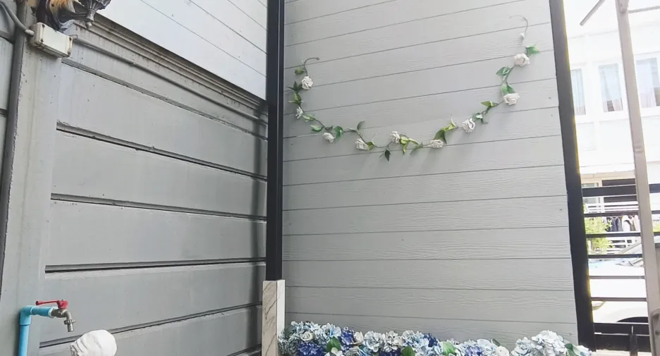 For sale 4 bed townhouse in Mueang Samut Sakhon, Samut Sakhon