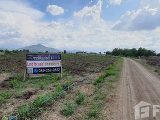 For sale land in Khok Samrong, Lopburi