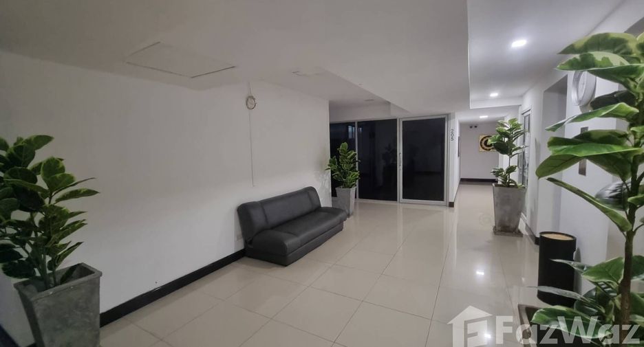 For sale 4 bed office in Mueang Chiang Rai, Chiang Rai