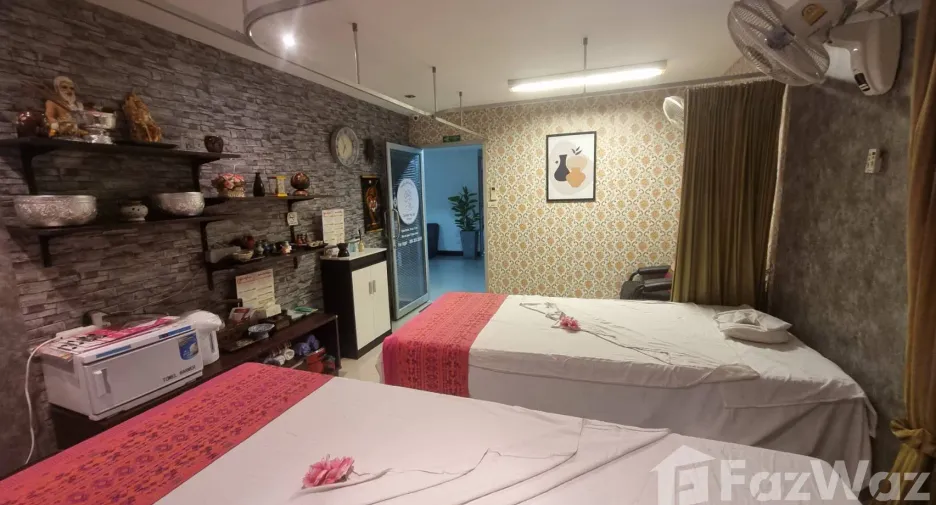 For sale 4 bed office in Mueang Chiang Rai, Chiang Rai