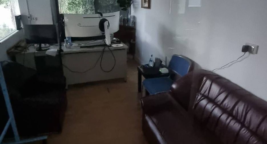 For sale 4 bed office in Mueang Chiang Rai, Chiang Rai