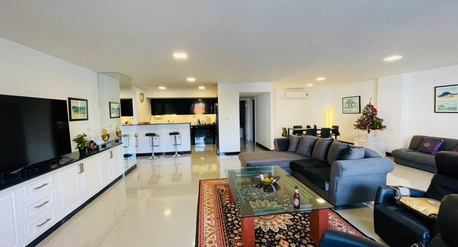 For sale 4 bed office in Mueang Chiang Rai, Chiang Rai