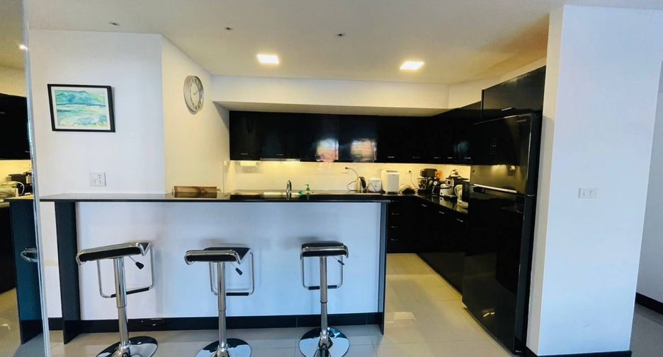 For sale 4 bed office in Mueang Chiang Rai, Chiang Rai