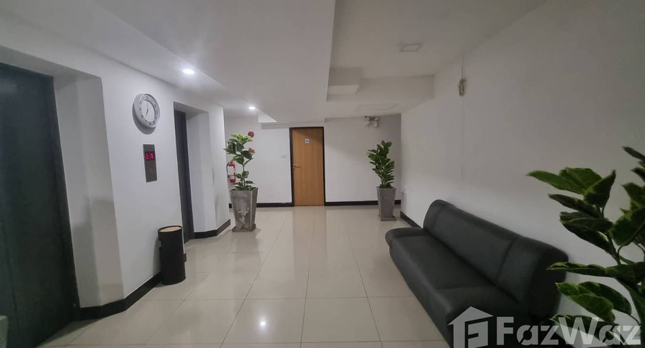 For sale 4 bed office in Mueang Chiang Rai, Chiang Rai