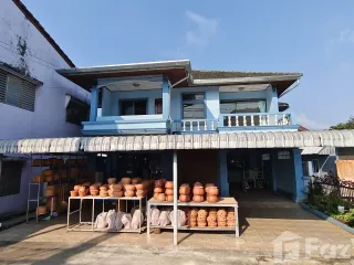 For sale 10 bed townhouse in Mueang Chiang Rai, Chiang Rai