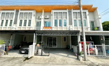 For sale 4 Beds townhouse in Mueang Nonthaburi, Nonthaburi