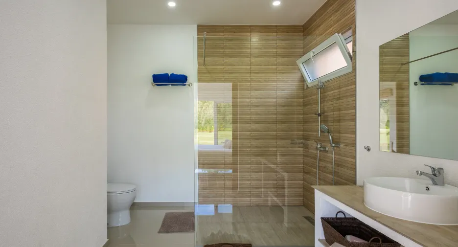 For sale 5 bed villa in Ko Chang, Trat