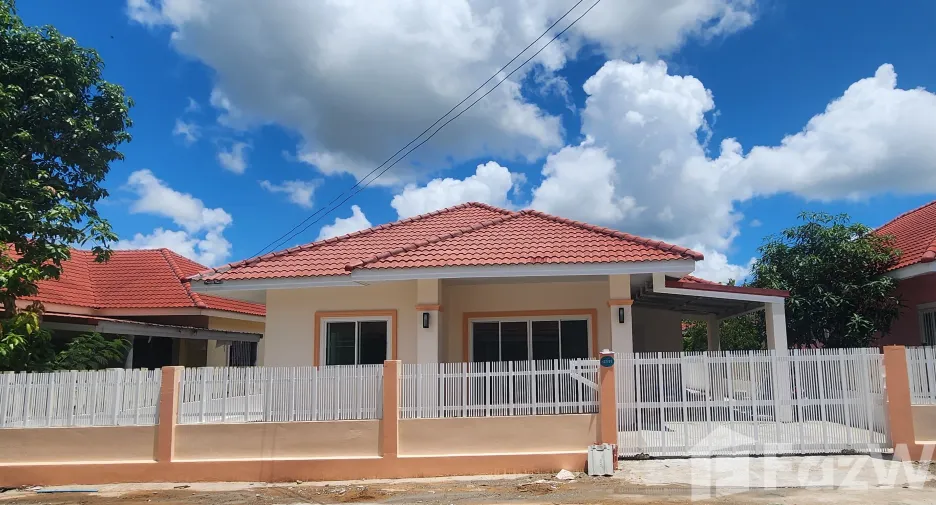 For sale 3 bed house in Kantharawichai, Maha Sarakham