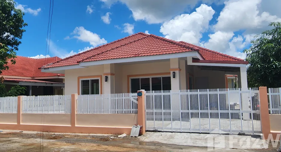 For sale 3 bed house in Kantharawichai, Maha Sarakham