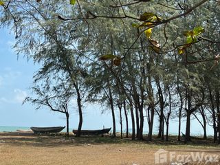 For sale land in Singhanakhon, Songkhla