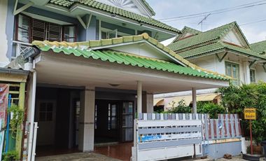 For sale 3 bed townhouse in Khlong Luang, Pathum Thani