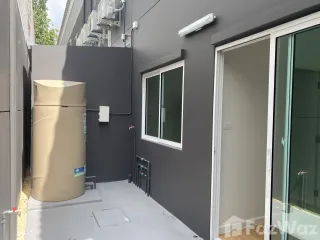 For rent 3 bed townhouse in Mueang Pathum Thani, Pathum Thani