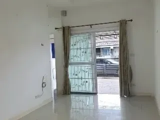 For rent 2 bed townhouse in Si Maha Phot, Prachin Buri