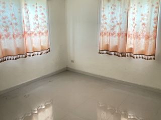 For rent 4 bed townhouse in Mueang Samut Sakhon, Samut Sakhon