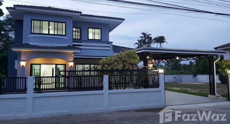 For sale 5 bed house in Mueang Lampang, Lampang Hipflat