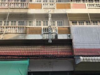 For sale 3 bed townhouse in Mueang Phitsanulok, Phitsanulok