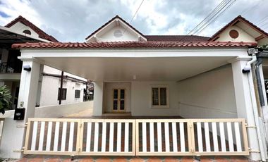 For rent 3 bed townhouse in Ban Chang, Rayong