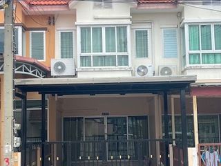 For rent 2 bed townhouse in Sam Phran, Nakhon Pathom
