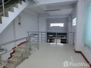 For sale 3 bed townhouse in Mueang Sakon Nakhon, Sakon Nakhon