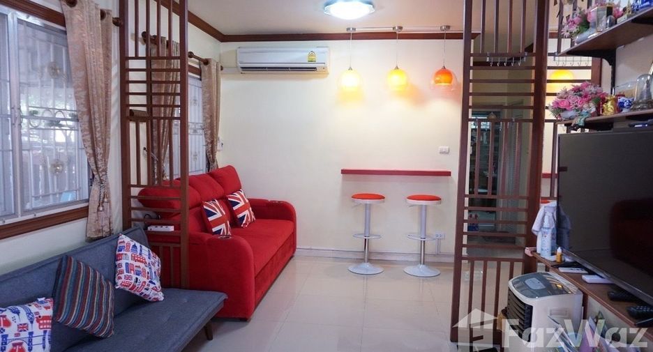 For sale 4 Beds townhouse in Mueang Nonthaburi, Nonthaburi