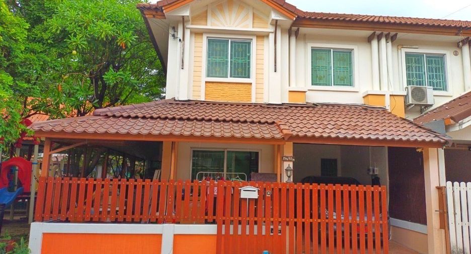 For sale 4 Beds townhouse in Mueang Nonthaburi, Nonthaburi