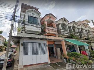 For sale 2 bed townhouse in Mueang Surat Thani, Surat Thani