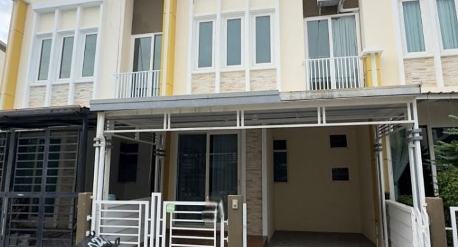 For sale 3 bed townhouse in Mueang Samut Sakhon, Samut Sakhon