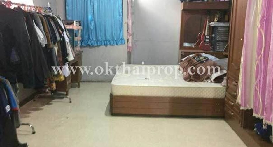 For sale 8 Beds townhouse in Bang Bua Thong, Nonthaburi