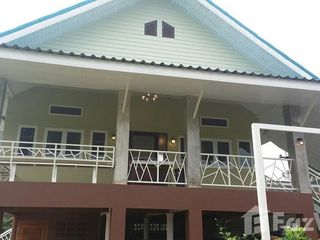 For sale 5 bed house in Pong Nam Ron, Chanthaburi