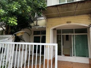 3 Bedroom Townhouse In Lam Luk Ka, Pathum Thani