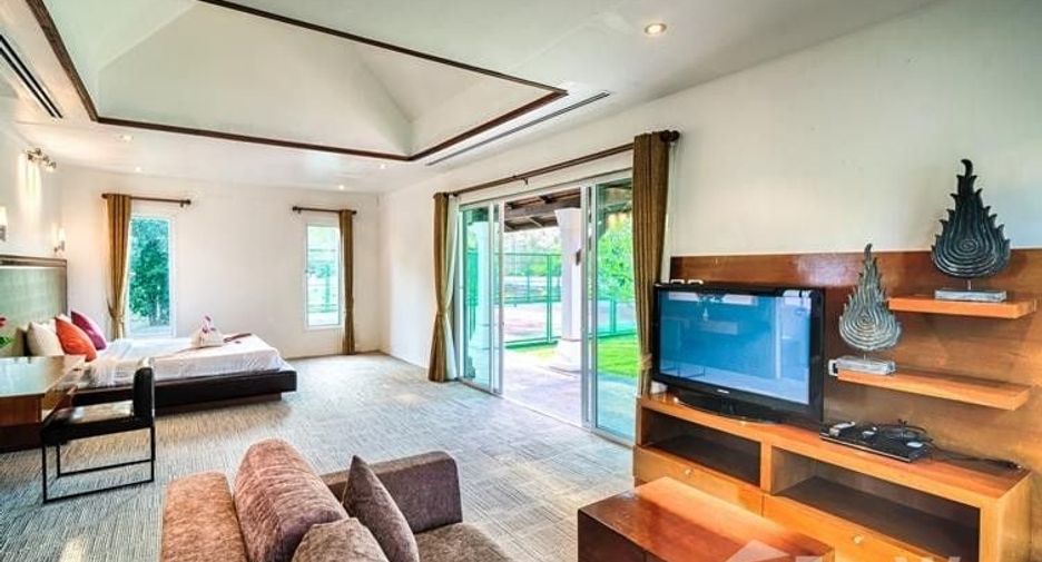 For sale 4 Beds villa in Takua Pa, Phang Nga