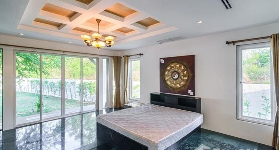 For sale 4 Beds villa in Takua Pa, Phang Nga