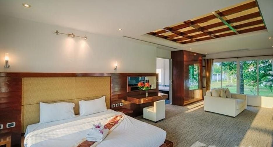 For sale 4 Beds villa in Takua Pa, Phang Nga