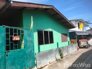 For rent 2 bed house in Bang Nam Priao, Chachoengsao