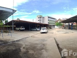 For sale 4 bed house in Mueang Uthai Thani, Uthai Thani