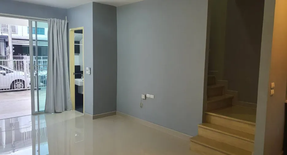 For sale 3 Beds townhouse in Phutthamonthon, Nakhon Pathom