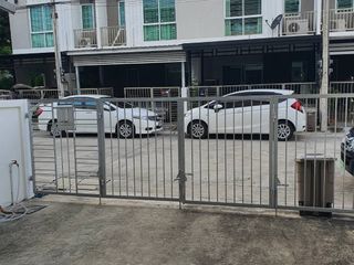 For sale 3 Beds townhouse in Phutthamonthon, Nakhon Pathom